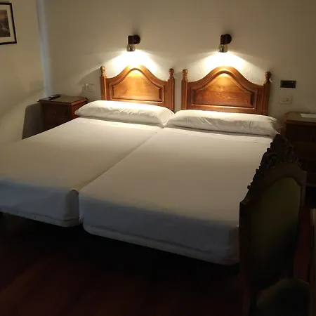 Perales Szálloda 2*
