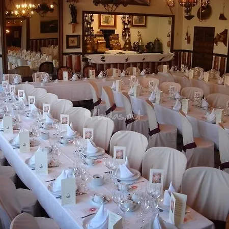 Los Perales Hotel 2*