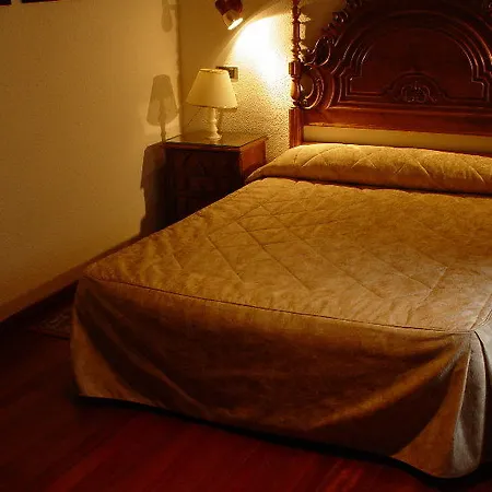 Perales Hotel 2*